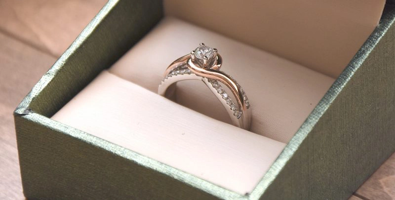 The benefits of bespoke engagement rings